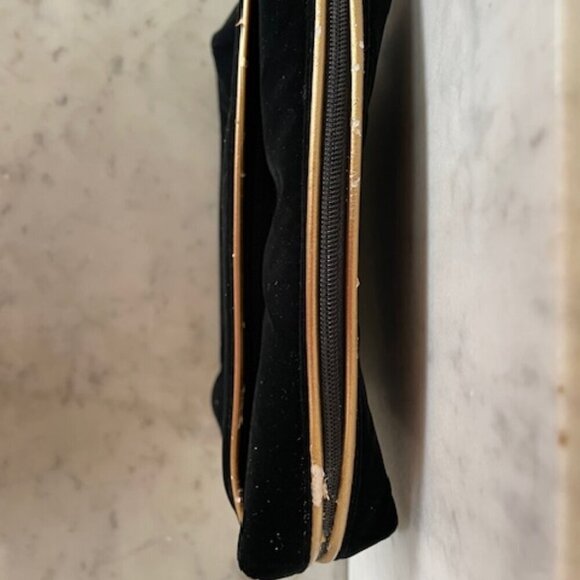 CHANEL Black Velvet Double Zip Top Clutch Cosmetics Parfums Bag - Picture 17 of 17